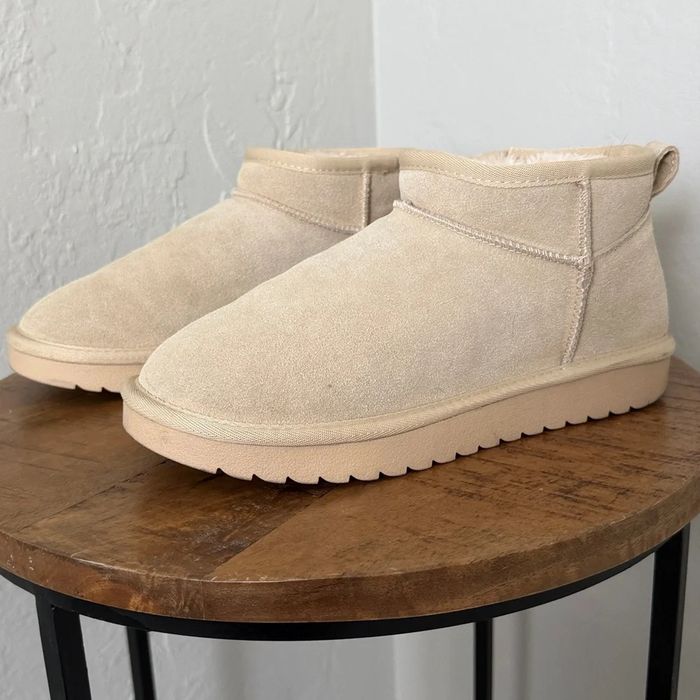 Cushionaire Ankle Boots - Picture 3 of 8